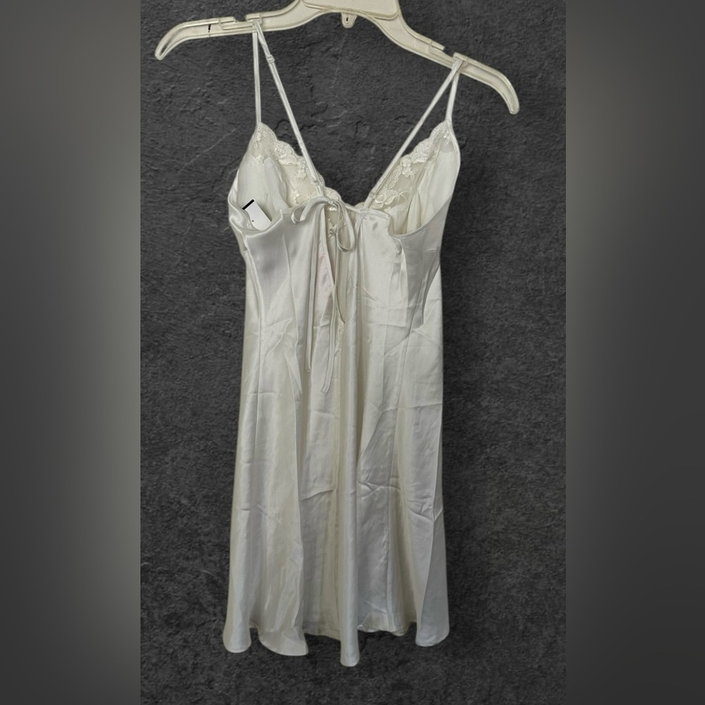 Victoria's Secret Vintage White Lace Trim Chemise Spaghetti Strap